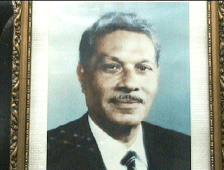 الدكتور علي لطفي